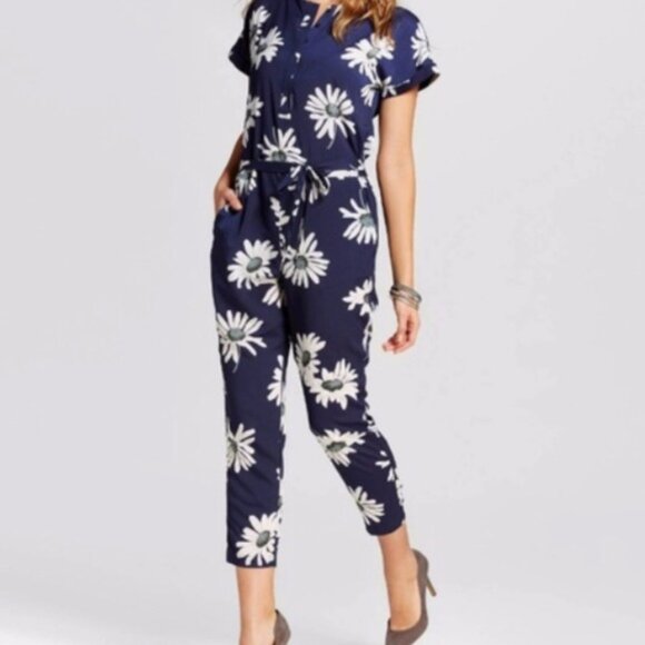 Isani Pants - ISANI | Short Sleeve Blue and White Daisy Jumpsuit | Size L
